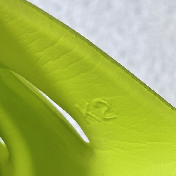 UGG Kids Sport Yeah Slides Size K2 Neon Lime Green Slip Ons - Picture 8 of 13